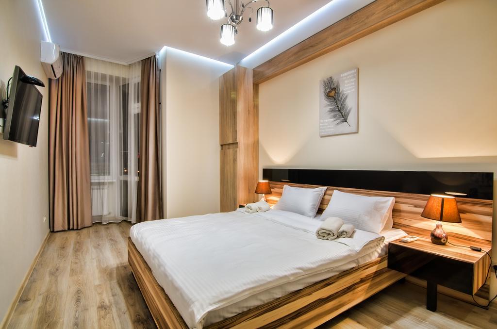 Apartments Alfa Tsekhova 1 Lviv Dış mekan fotoğraf