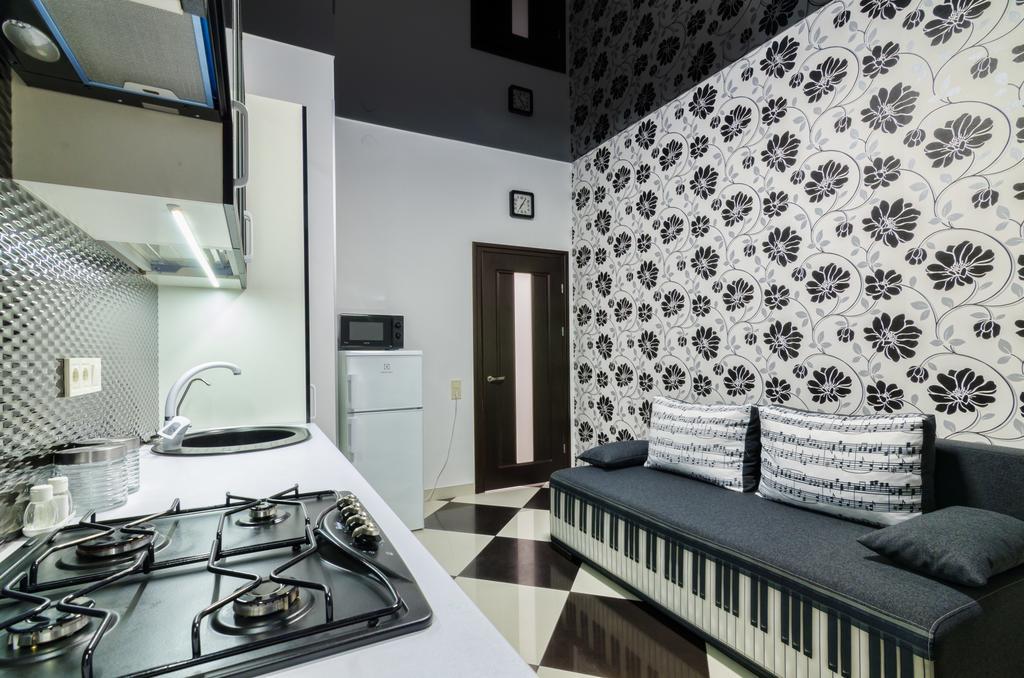 Apartments Alfa Tsekhova 1 Lviv Dış mekan fotoğraf